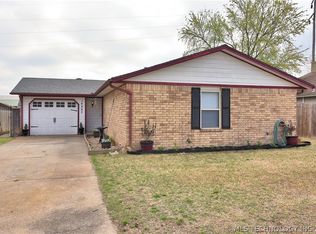 14065 S Poplar Pl, Glenpool, OK 74033