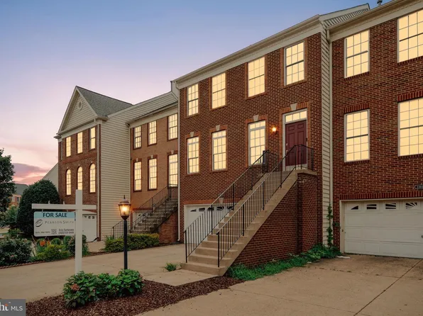 22602 Welborne Manor Sq, Ashburn, VA 20148
