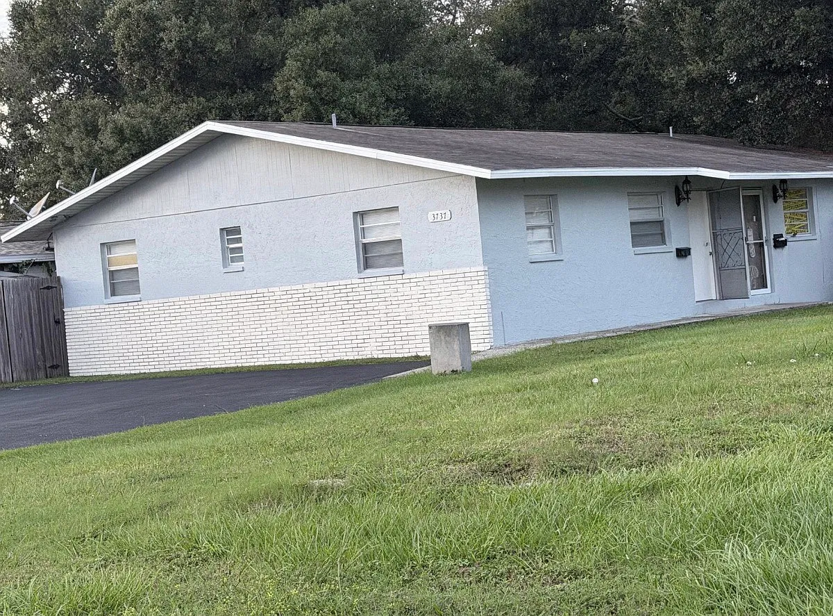 2 bed, 832 sqft, $1,400 — Photo 1