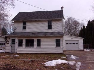 321 S Wood St, Hudson, MI 49247