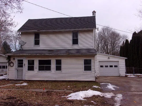 321 S Wood St, Hudson, MI 49247