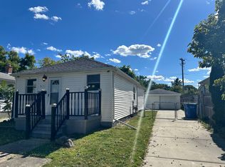 8672 Paige Ave, Warren, MI 48089