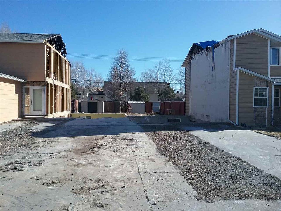 2nd image of 1837 E L St