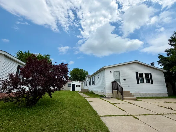 8700 Anthony Dr #874, Newport, MI 48166