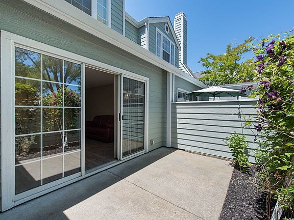 4th image of 634 Laurel Grove Cir