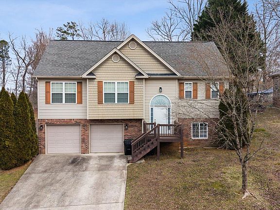 2nd image of 10564 Fielding Rd