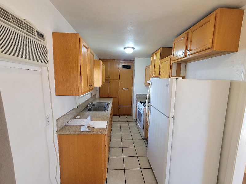 1st image of 2641 Dobinson St #4