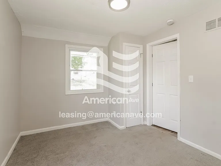 776937_011_bedroom_11.jpg