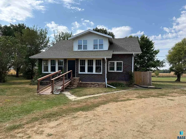 539 County Road 4 Hwy, Beaver Creek, MN 56116