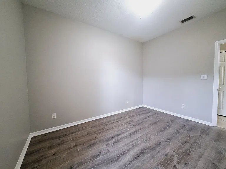 1181 Dekleva Dr — Photo 17