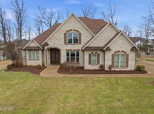 116 Ravenwood Drive, Jackson, TN 38305