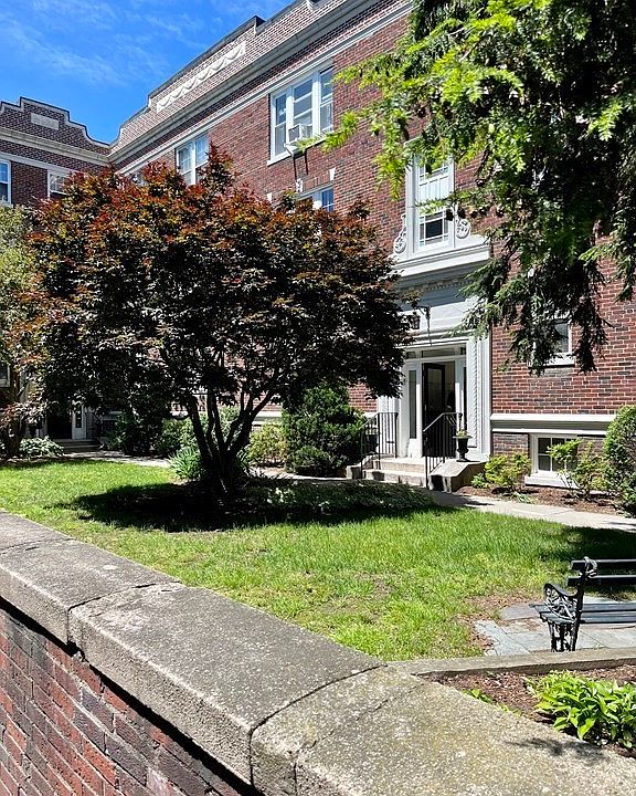 1st image of 54 Babcock St #4