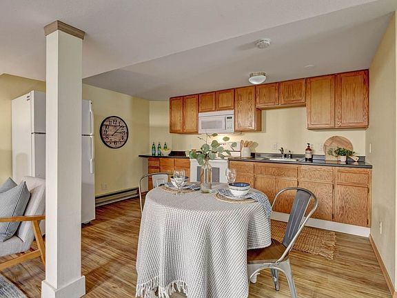 5th image of 1232 S Stevens St #B