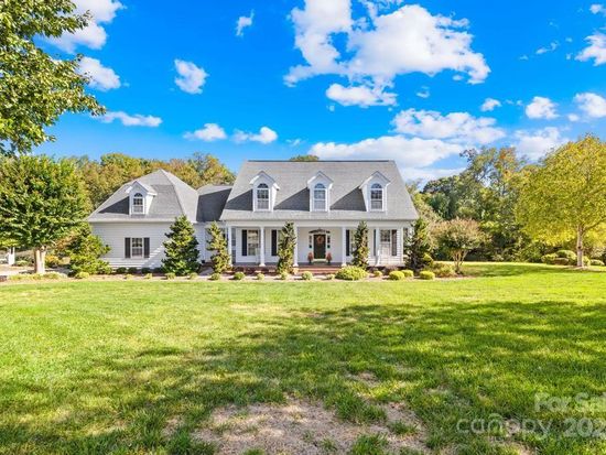 1300 Coymac Ct, Midland, NC 28107