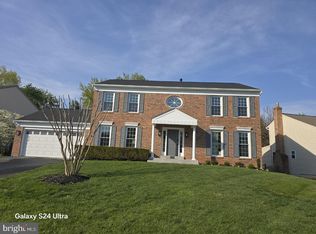 14804 Hunting Path Pl, Centreville, VA 20120