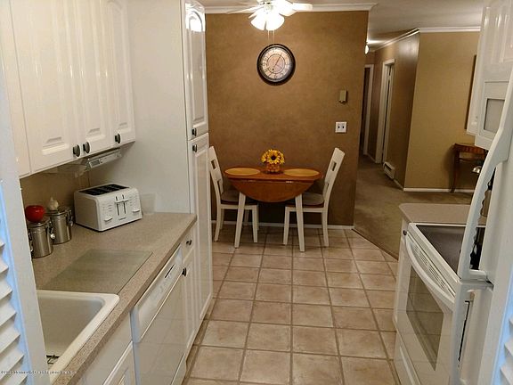 2nd image of 18 Pine Cluster Cir Unit G