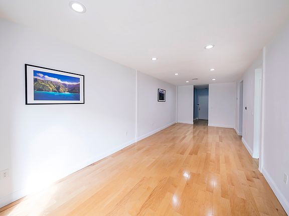 4th image of 10 Weston Ave APT 312