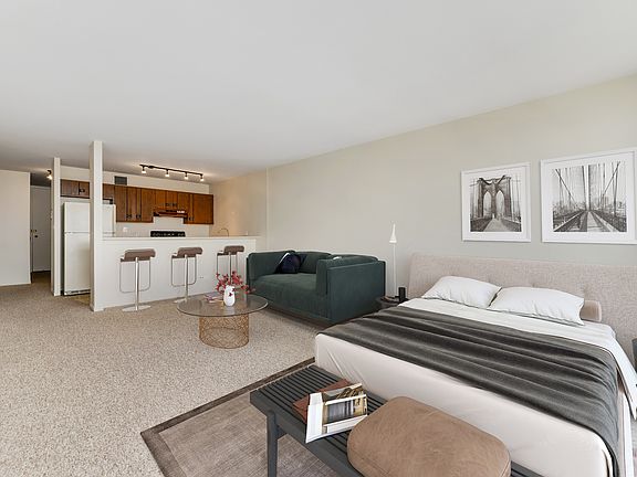 5th image of 1636 N Wells St APT 2314