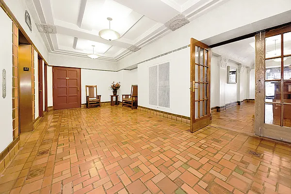 Rented by Buchbinder & Warren | media 19