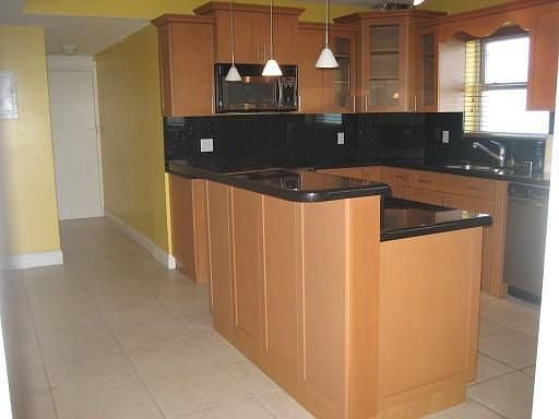 3rd image of 5825 Collins Ave APT 7G