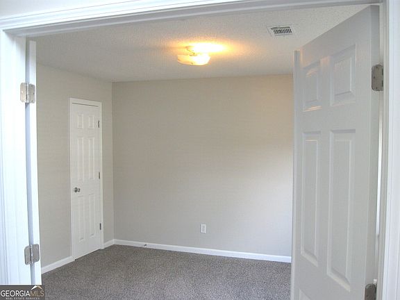 3rd image of 1912 Keystone Way