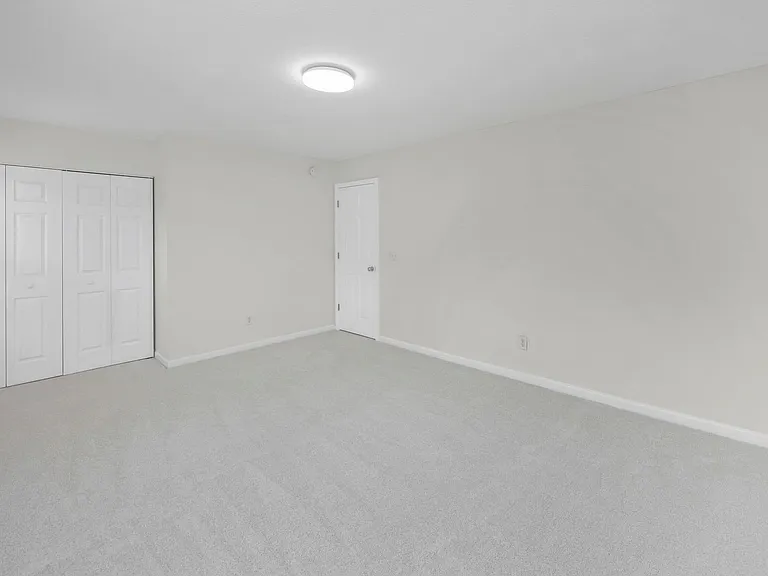 201 Hammock Dr — Photo 31