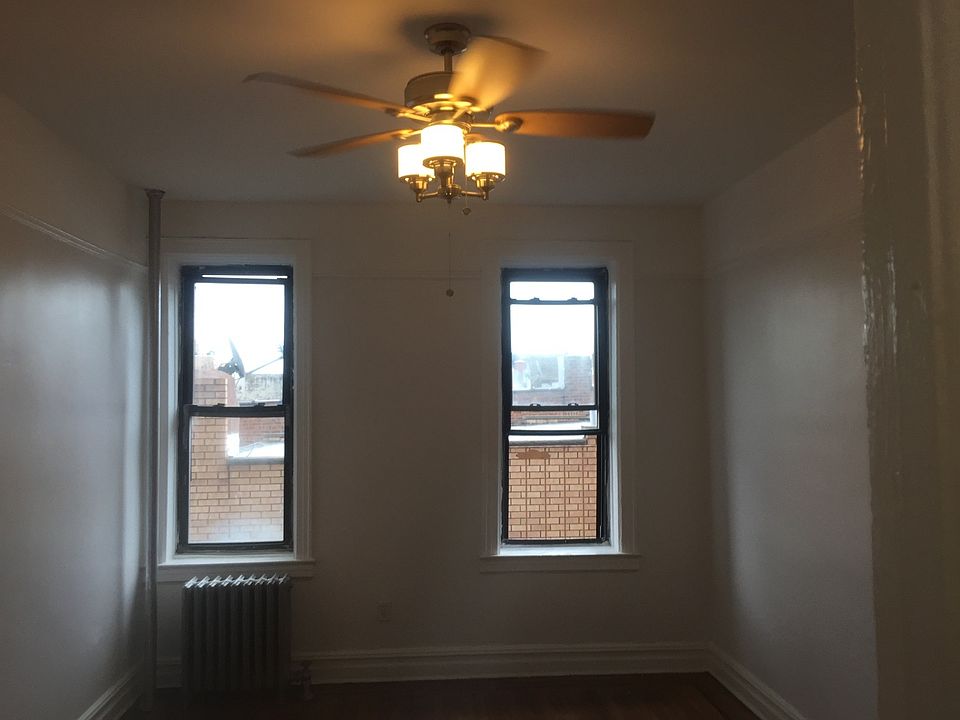2nd image of 601 40th St APT C12