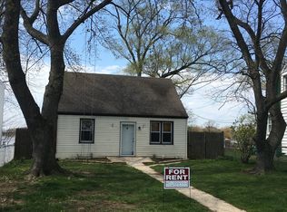 40 Wagners Ln, Essex, MD 21221