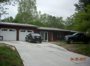 204 Warren Ave, Huntsville, AR 72740