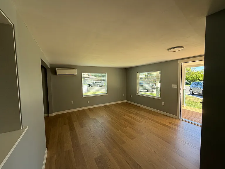809 Stanton Ave — Photo 14