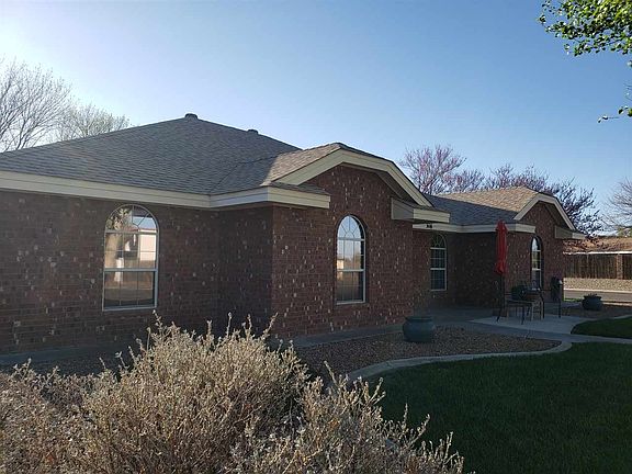 2nd image of 3116 Barcelona Dr