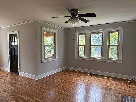 4th image of 313 Pine Grove Dr #1