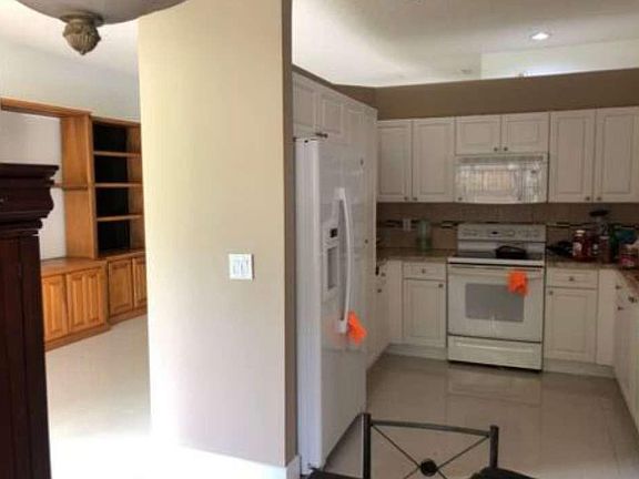 3rd image of 862 Vista Meadows Dr