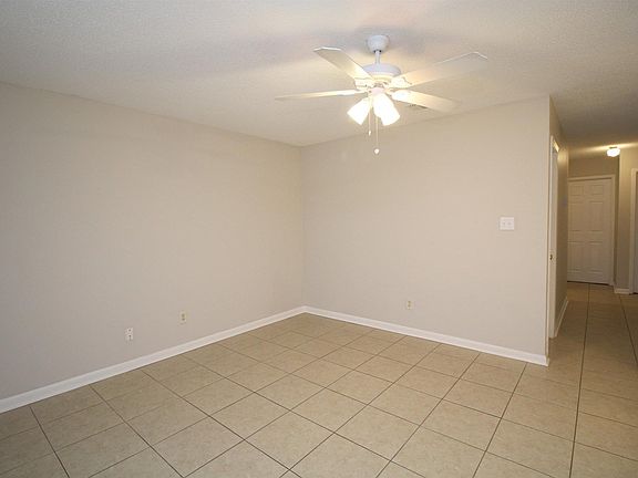 3rd image of 5815 Princeton Dr #C