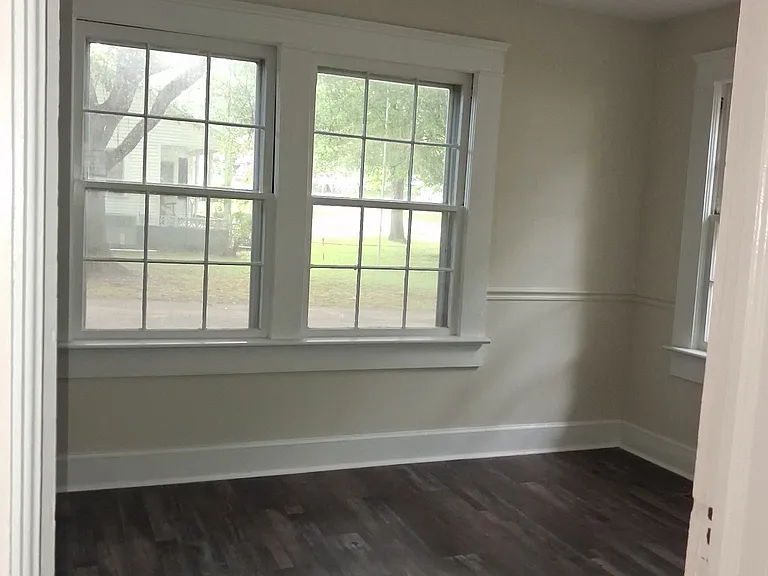 207 Garfield Ave — Photo 4