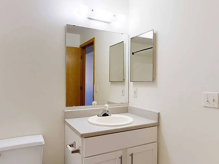 Northbrook Apartments — Photo 199