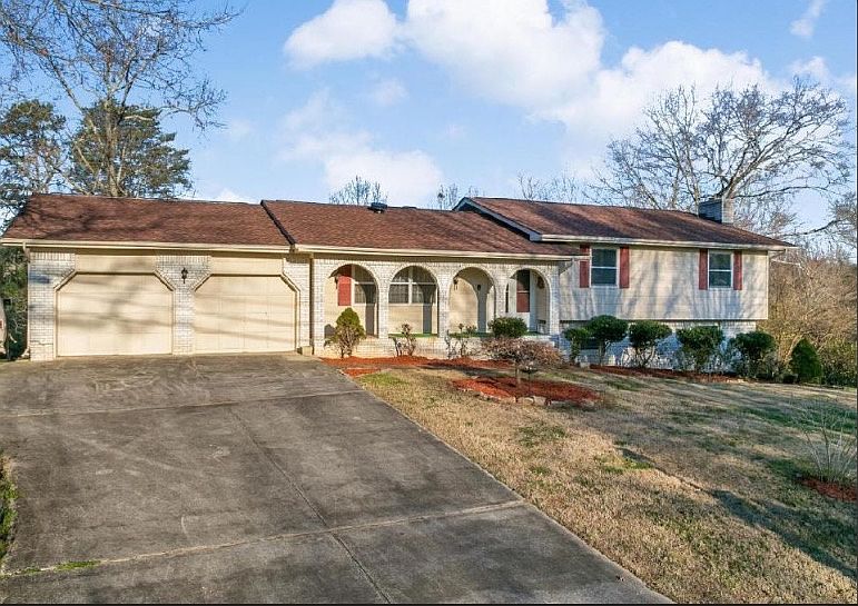 1st image of 711 Ashley Forest Dr