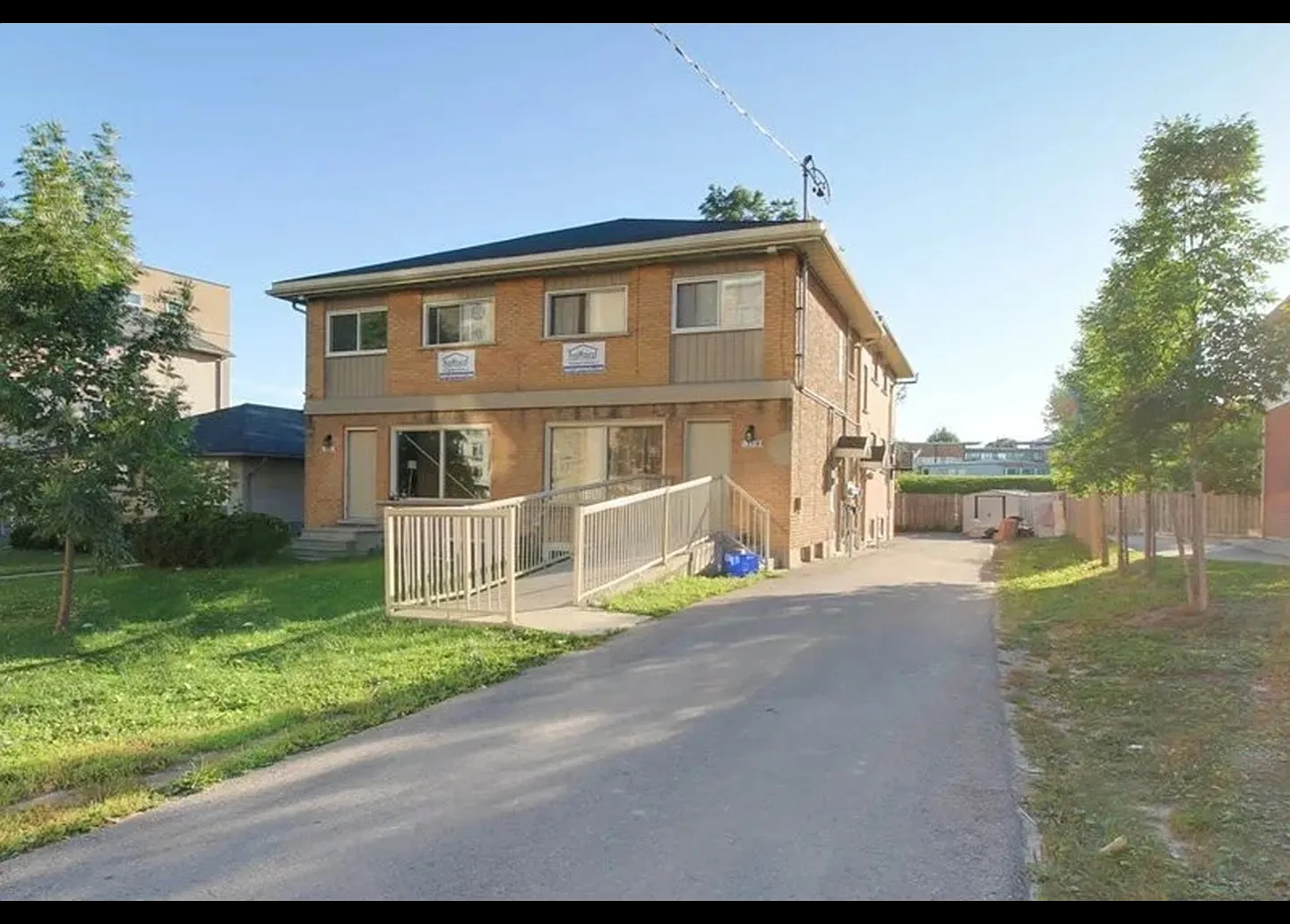 331 Spruce Street Waterloo — Photo 1