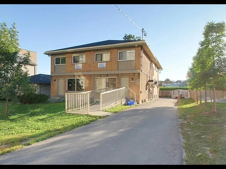 331 Spruce St #A — Photo 1