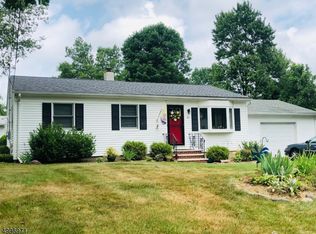 11 Melody Ln, West Milford, NJ 07480