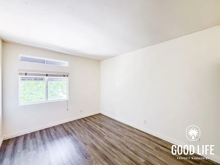 4461 Park Blvd #5 — Photo 9