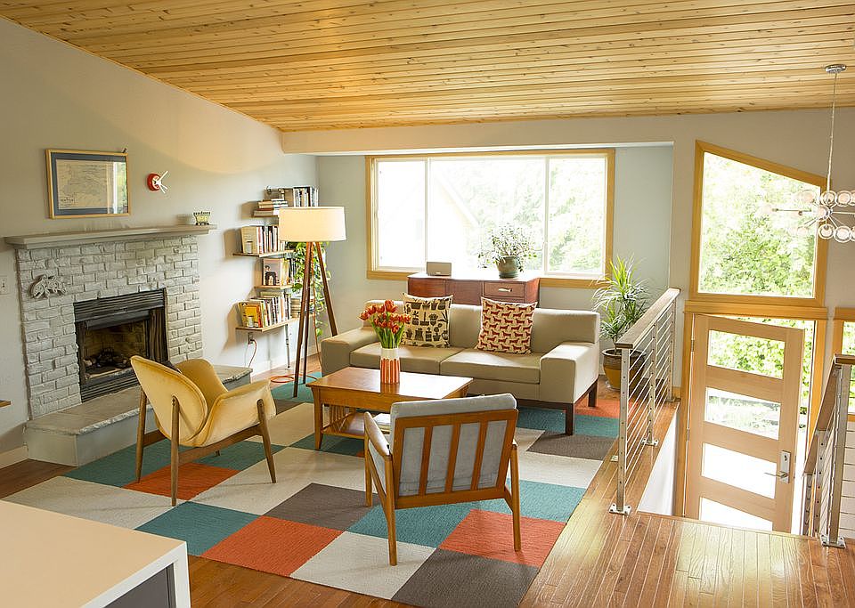 Light-filled living