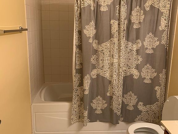 3rd image of 849 N Franklin St Unit 1002