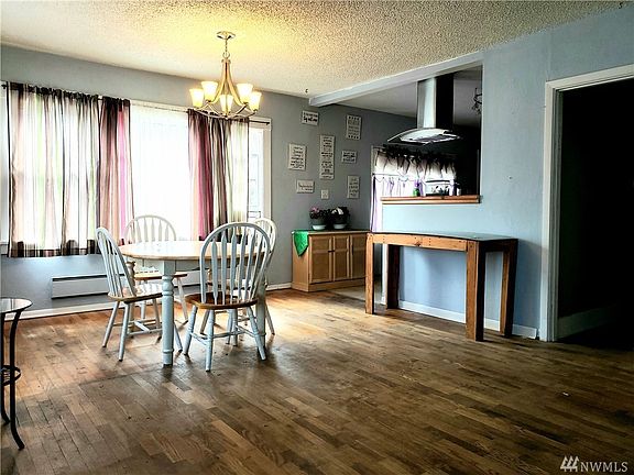 5th image of 808 S 72nd St