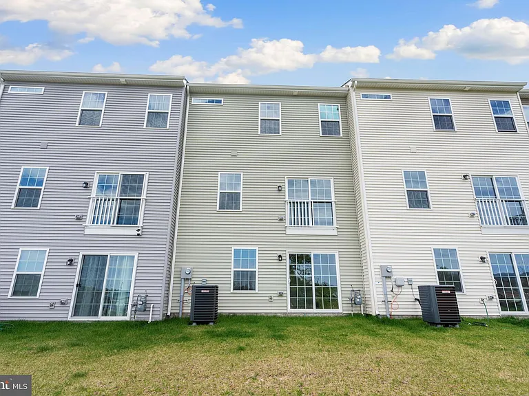 1505 Wilmer Park Ln — Photo 31