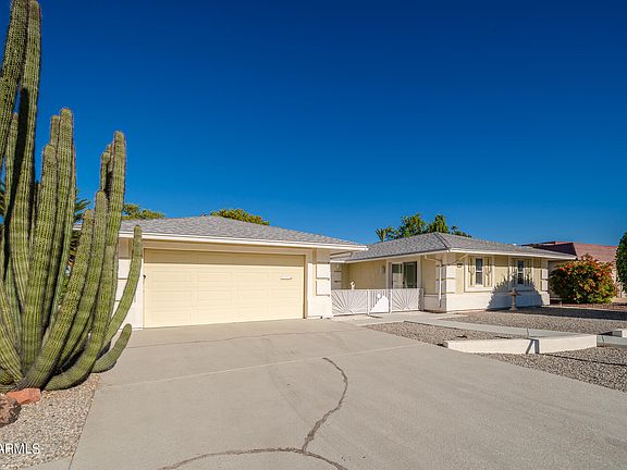 3rd image of 10506 W Cameo Dr