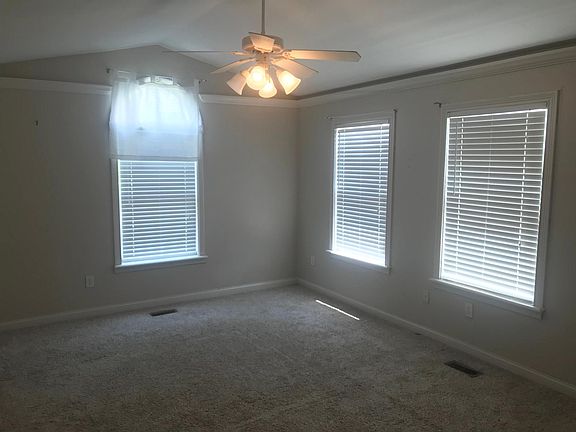 4th image of 1458 Oakhill Dr