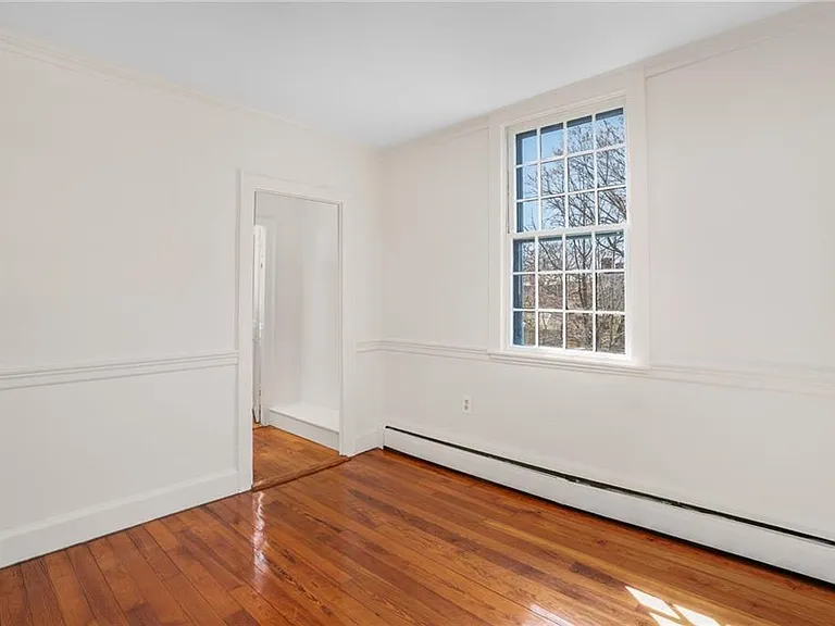 14 Elm St — Photo 19