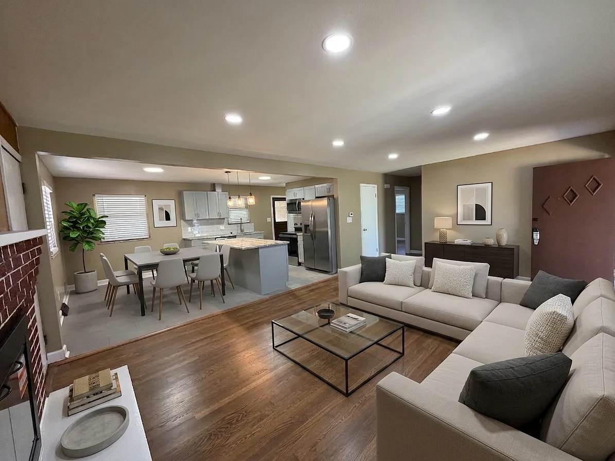 4 bed, 2.5 bath, 1380 sqft, $2,450 — Photo 4