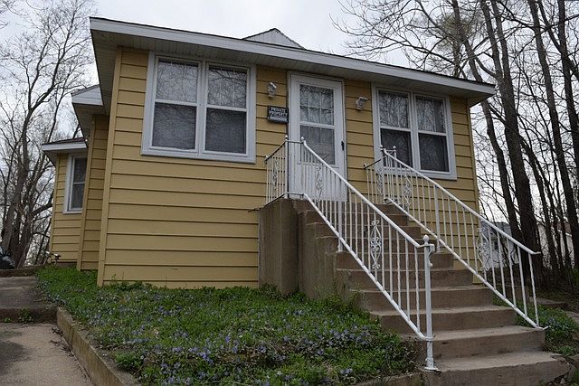 1st image of 38625 N Hilltop Ave